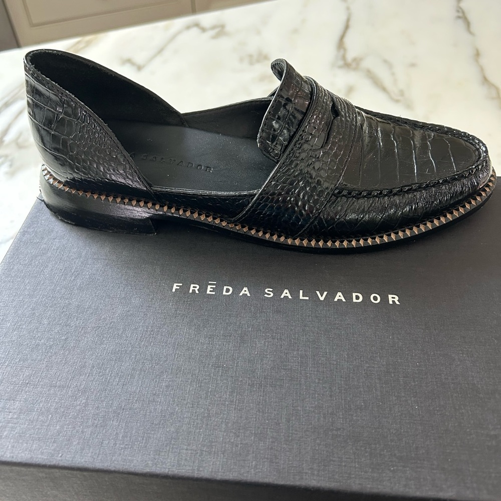 Freda Salvador Black Textured Loafers